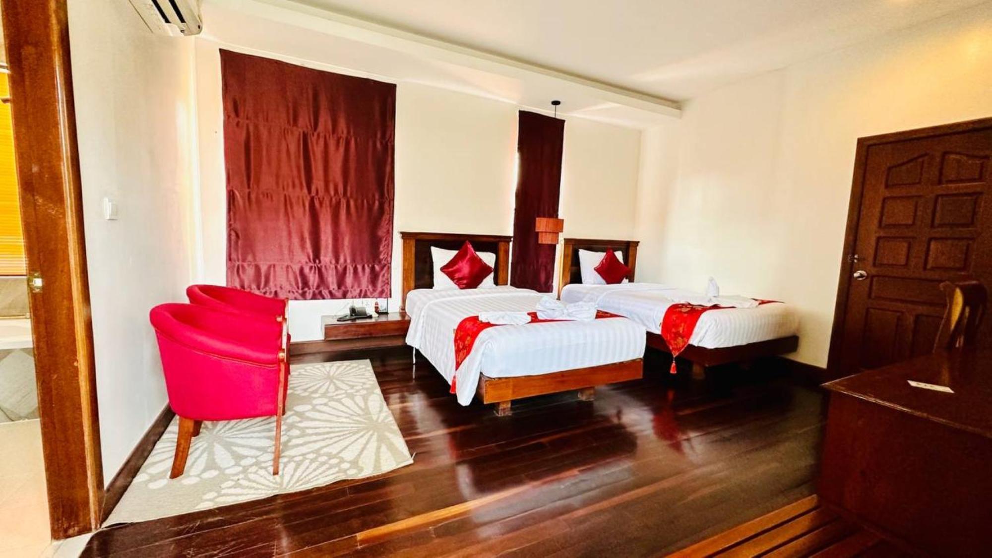 Holy Angkor Hotel Siem Reap Exterior foto
